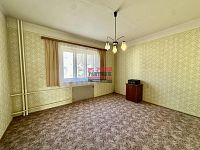 Prodej rodinného domu 4+1 s garáží ve Veselí nad Lužnicí - IMG_8680.jpeg