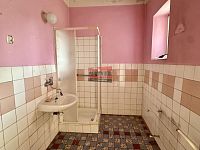 Prodej rodinného domu 4+1 s garáží ve Veselí nad Lužnicí - IMG_8687.jpeg