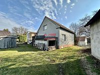 Prodej rodinného domu o užitné ploše 218m2 s pozemkem o výměře 877m2 v Malšicích - IMG_9108.jpeg