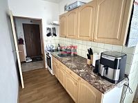 Pronájem bytové jednotky 2+1 s balkonem 63 m2 v Táboře - kuchyně