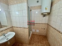 Pronájem zděného bytu 2+1 58,03 m2 v centru Tábora - koupelna