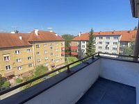 Pronájem prostorného bytu 4+1, 107m2 s balkonem v Táboře, ulice Husinecká - IMG_0608.jpg