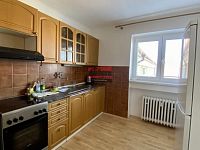 Pronájem prostorného bytu 4+1, 107m2 s balkonem v Táboře, ulice Husinecká - IMG_0634.jpg