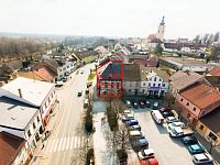Prodej reprezentativního domu v srdci Veselí nad Lužnicí - náměstí T. G. Masaryka - 4.jpg