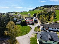 Prodej usedlosti v malebné vesnici Švihov u Lažišť - 6.jpg