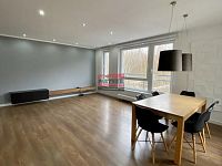 Pronájem prostorného bytu 3+kk, 101m2 s lodžií a balkonem v Táboře - IMG_7253.jpg