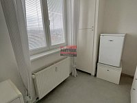 Pronájem kompletně zařízené bytové jednotky 2+1 v centru Tábora - kuchyně