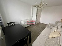 Pronájem kompletně zařízené bytové jednotky 2+1 v centru Tábora - obývací pokoj