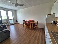 Pronájem bytu 2+kk s balkonem, Tábor - Sídliště nad Lužnicí - 2.jpg