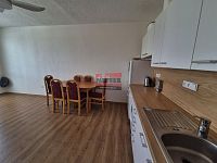 Pronájem bytu 2+kk s balkonem, Tábor - Sídliště nad Lužnicí - 4.jpg