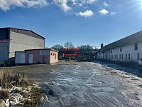 Komerční areál s halami, budovami a pozemkem o výměře 30.000m2 v Netolicích - IMG_8082.jpeg