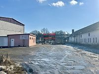 Komerční areál s halami, budovami a pozemkem o výměře 30.000m2 v Netolicích - IMG_8083.jpeg