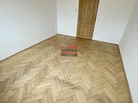 Pronájem bytové jednotky 3+1 s balkónem nedaleko centra Tábora - pokoj