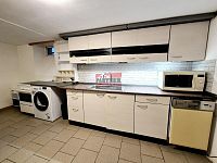 Pronájem zděného bytu 1+1, Tábor - Maredův vrch - 24.jpg