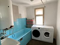 Prodej rodinného domu s garáží a zahradou v Táboře - 23.jpg