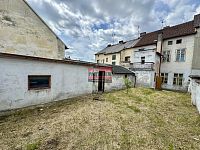 Prodej rodinného domu s garáží a zahradou v Táboře - IMG_0523.jpeg