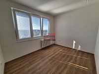 Pronájem bytu 2+kk s balkonem, Tábor - Sídliště nad Lužnicí - 20260730_163756.jpg