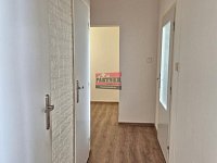 Pronájem bytu 2+kk s balkonem, Tábor - Sídliště nad Lužnicí - 9.jpg