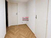 Pronájem bytu 2+1 83,3 m2, Praha, Vinohrady - chodba