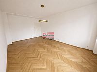 Pronájem bytu 2+1 83,3 m2, Praha, Vinohrady - pokoj