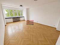 Pronájem bytu 2+1 83,3 m2, Praha, Vinohrady - pokoj
