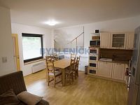 Prodej zaběhlého apartmánu 3+kk, os. vlastnictví, 61m2 s balkonem, Lipno nad Vltavou. - Prodej zaběhlého apartmánu 3+kk, os. vlastnictví, 61m2 s balkonem, Lipno nad Vltavou.