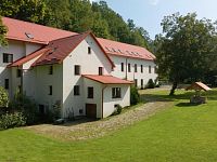 Prodej zrekonstruovaného objektu, pozemek 7 249 m2, Benešov nad Černou, okres Český Krumlov - Prodej zrekonstruovaného areálu, Benešov nad Černou, okres Český Krumlov