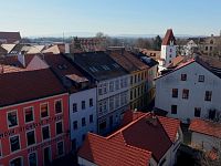 Prodej krásného měšťanského řadového domu v centru města České Budějovice, Hradební ulice - Prodej krásného měšťanského řadového domu v centru města České Budějovice, Hradební ulice