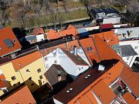 Prodej krásného měšťanského řadového domu v centru města České Budějovice, Hradební ulice - Prodej krásného měšťanského řadového domu v centru města České Budějovice, Hradební ulice