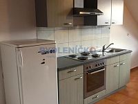 Pronájem světlého mezonetového bytu 2+kk, 74 m2, Masarykova ulice, Hluboká nad Vltavou - Pronájem světlého mezonetového bytu 2+kk, 74 m2, Masarykova ulice, Hluboká nad Vltavou