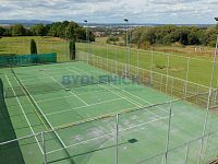 Prodej zaběhlého sportovního areálu HoSPORT, pozemek 14 509 m2, ulice Dolní, Staré Hodějovice - Prodej zaběhlého sportovního areálu HoSPORT, pozemek 14 509 m2, ulice Dolní, Staré Hodějovice