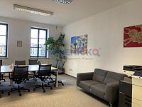 Pronájem kanceláře 39 m2 s krásným výhledem na nám. Přemysla Otakara II., České Budějovice - Pronájem kanceláře 39 m2 s krásným výhledem na nám. Přemysla Otakara II., České Budějovice