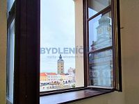 Pronájem vybavené kanceláře 31m2 s výhledem na radnici a nám. Přem. Ot. II., České Budějovice