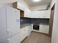 Pronájem bytu 3+kk (ateliér), 61 m2, ulice Rožnovská, České Budějovice - Pronájem bytu 3+kk (ateliér), 61 m2, ulice Rožnovská, České Budějovice