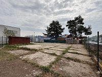 Pronájem zpevněné plochy k parkování nebo skladování – 357 m², ulice Blahoslavova, České Budějovice - Pronájem zpevněné plochy k parkování nebo skladování – 357 m², ulice Blahoslavova, České Budějovice
