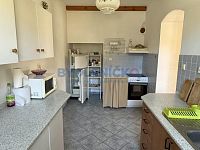 Pronájem statku (bývalého penzionu) se třemi samostatnými apartmány, Dobrkovská Lhotka, obec Slavče - Apartmán č. 1