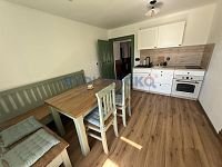 Pronájem statku (bývalého penzionu) se třemi samostatnými apartmány, Dobrkovská Lhotka, obec Slavče - Apartmán č. 2
