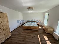 Pronájem statku (bývalého penzionu) se třemi samostatnými apartmány, Dobrkovská Lhotka, obec Slavče - Apartmán č. 2
