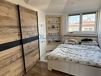Pronájem podkrovního bytu 2+kk, 44 m2, po rekonstrukci, ulice Holečkova, České Budějovice - Pronájem podkrovního bytu 2+kk, 44 m2, po rekonstrukci, ulice Holečkova, České Budějovice
