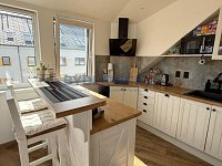 Pronájem podkrovního bytu 2+kk, 44 m2, po rekonstrukci, ulice Holečkova, České Budějovice - Pronájem podkrovního bytu 2+kk, 44 m2, po rekonstrukci, ulice Holečkova, České Budějovice