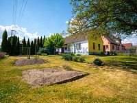 Prodej chalupy 194 m² s pozemkem 493 m² v Lužnici u Třeboně - Prodej chalupy 194 m² s pozemkem 493 m² v Lužnici u Třeboně