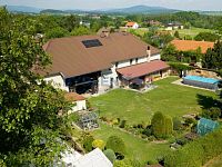 Prodej rozlehlé venkovské usedlosti 474 m2, se zahradou 1 404 m2, Kamenný Újezd - Kosov, okr. České Budějovice - Prodej rozlehlé venkovské usedlosti 474 m2, se zahradou 1 404 m2, Kosov, okr. České Budějovice