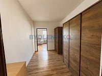 Pronájem zrekonstruovaného bytu 3+1, 76 m2 v Ledenicích u Českých Budějovic - Pronájem zrekonstruovaného bytu 3+1, 76 m2 v Ledenicích u Českých Budějovic