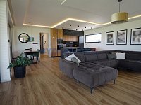 Nadstandardní rodinný dům 5kk, 219 m², pozemek 955 m², obec Dynín - Prodej nadstandardního rodinného domu 5kk, 278m2, obec Dynín