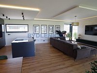 Nadstandardní rodinný dům 5kk, 219 m², pozemek 955 m², obec Dynín - Prodej nadstandardního rodinného domu 5kk, 278m2, obec Dynín
