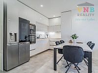 Pronájem atraktivního bytu 3+kk s garážovým stáním, Krasická ul., Prostějov - image003.jpg