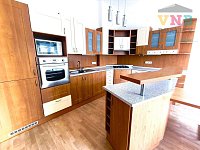 Pronájem světlého a prostorného bytu 3+1 s balkonem, 140 m2, v centru Olomouce - IMG_20250603_142813.jpg