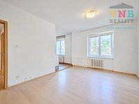 Prodej pěkného bytu 3+kk s balkonem, ul. Pod lipami, Praha-Žižkov - im010.jpg