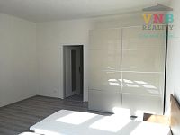 Pronájem bytu 2+kk, ul. Slezská, Praha - IMG_20190506_082238.jpg