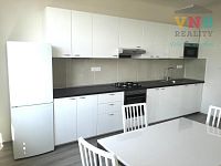 Pronájem bytu 2+kk, ul. Slezská, Praha - IMG_20190506_092612.jpg